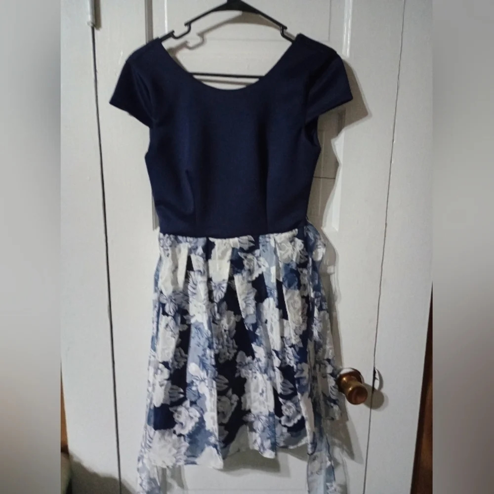 B Darlin size 5/6 women's dress short sleeve